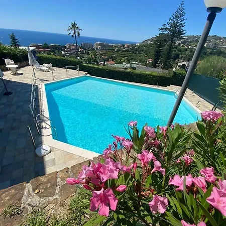 Amazing Sea Overview With Swimmingpool Lägenhet Sanremo