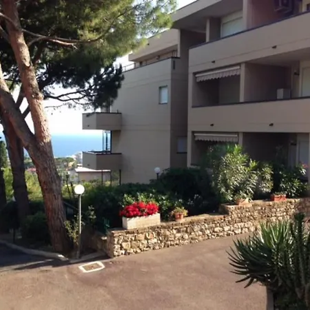 Amazing Sea Overview With Swimmingpool Apartman San Remo